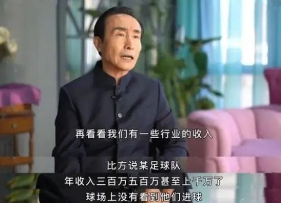 无限释放性丑闻-你的手机性感中毒女